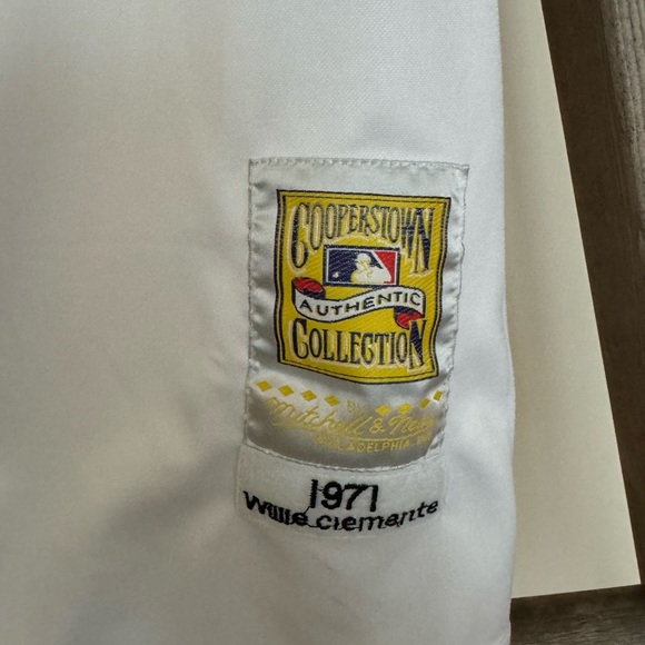 Clemente Pirated Jersey. - Picture 4 of 4